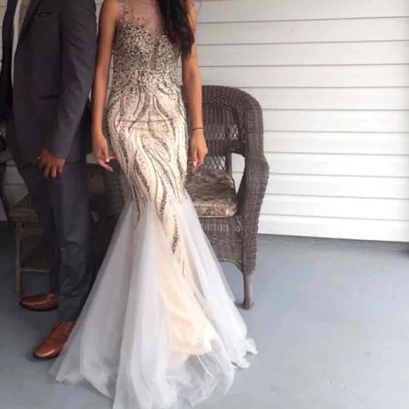 Mermaid prom dress - Picture 2 of 3